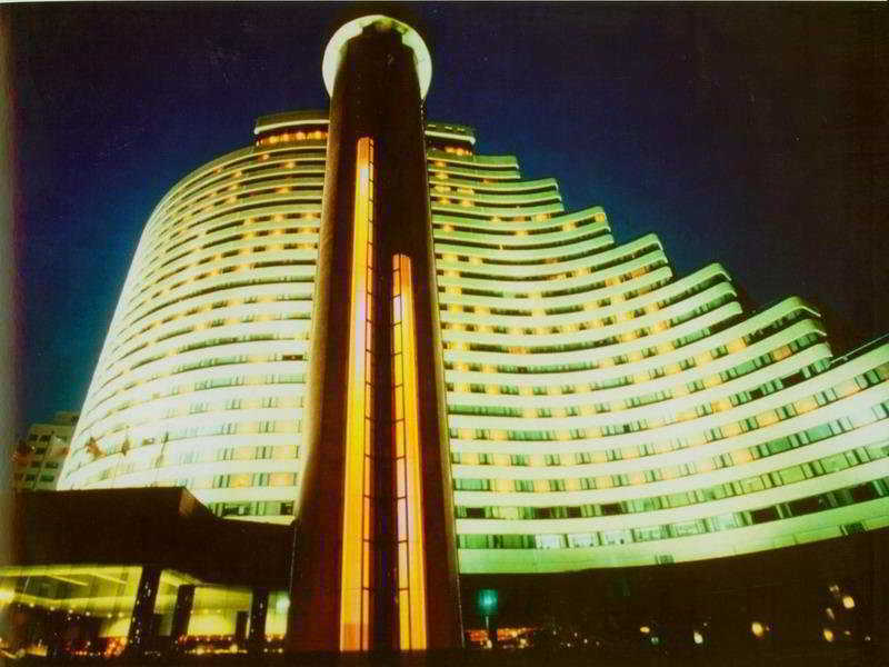 Hua Ting Hotel And Towers Şanghay Dış mekan fotoğraf